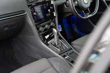 Volkswagen Golf TSI R - U899