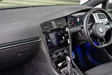 Volkswagen Golf TSI R - U899