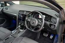 Volkswagen Golf TSI R - U899