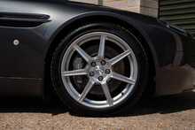 Aston Martin Vantage V8 - U904