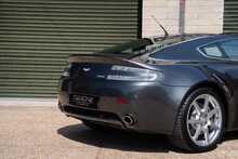 Aston Martin Vantage V8 - U904