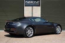 Aston Martin Vantage V8 - U904