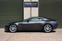 Aston Martin Vantage V8 - U904