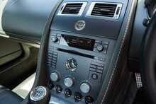 Aston Martin Vantage V8 - U904