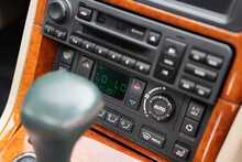 Land Rover Range Rover V8 30th Anniversary Limited Edition - U910