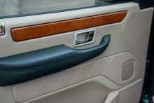 Land Rover Range Rover V8 30th Anniversary Limited Edition - U910