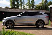 Jaguar F-PACE V8 SVR - U921