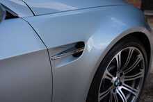 BMW M3 V8 - U926
