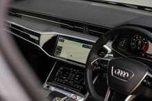 Audi RS6 Avant TFSI V8 - U927
