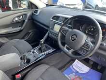 RENAULT KADJAR 1.2TCE DYNAMIQUE NAV 5DR