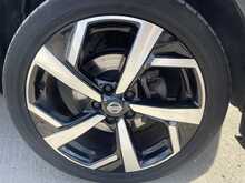 NISSAN QASHQAI 1.3DIG-T TEKNA 5DR