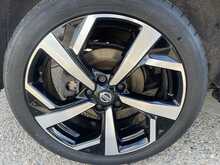 NISSAN QASHQAI 1.3DIG-T TEKNA 5DR