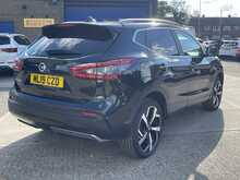 NISSAN QASHQAI 1.3DIG-T TEKNA 5DR