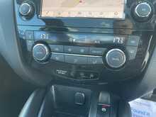 NISSAN QASHQAI 1.3DIG-T TEKNA 5DR