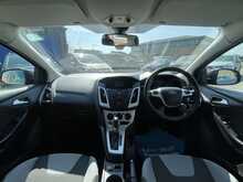 FORD FOCUS 1.6 ZETEC 5DR ESTATE AUTO