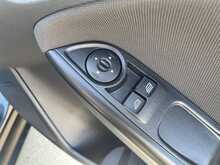 FORD FOCUS 1.6 ZETEC 5DR ESTATE AUTO