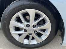 TOYOTA AURIS 1.6 V-MATIC ICON TOURING SPORTS ESTATE 5DR