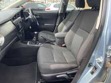 TOYOTA AURIS 1.6 V-MATIC ICON TOURING SPORTS ESTATE 5DR