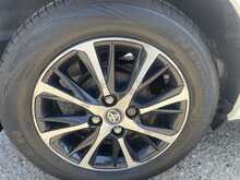 TOYOTA YARIS 1.5 VVT-I ICON TECH 5DR