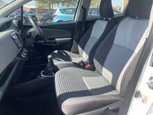 TOYOTA YARIS 1.5 VVT-I ICON TECH 5DR