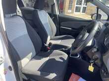 TOYOTA YARIS 1.5 VVT-I ICON TECH 5DR