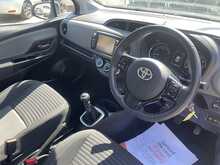 TOYOTA YARIS 1.5 VVT-I ICON TECH 5DR