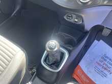 TOYOTA YARIS 1.5 VVT-I ICON TECH 5DR