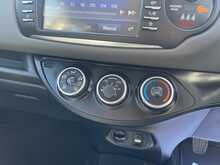 TOYOTA YARIS 1.5 VVT-I ICON TECH 5DR