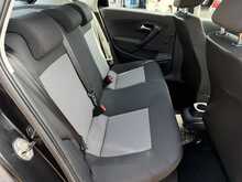 VOLKSWAGEN POLO S 60 1.2 5DR