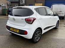 HYUNDAI I10 PREMIUM 1.2 5DR