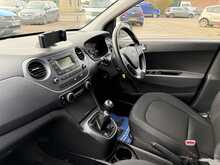 HYUNDAI I10 PREMIUM 1.2 5DR