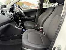 HYUNDAI I10 PREMIUM 1.2 5DR