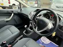 FORD FIESTA 1.4 ZETEC 5DR