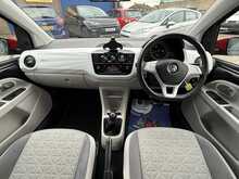 VOLKSWAGEN UP! BEATS 1.0 MPI 5DR