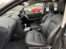 NISSAN QASHQAI 2.0 TEKNA CVT AUTO 5DR