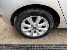 FORD FIESTA 1.4 ZETEC 5DR