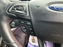 FORD KUGA 1.5 ECOBOOST ST-LINE 5DR