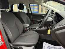 FORD FOCUS 1.0 ECOBOOST ZETEC ESTATE 5DR