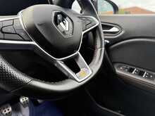 RENAULT CAPTUR 1.3 MHEV RS-LINE 5DR