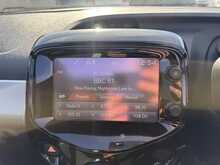 PEUGEOT 108 1.2 PURETECH ALLURE TOP! 5DR