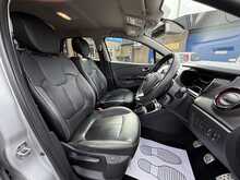 RENAULT CAPTUR 0.9TCE ENERGY SIGNATURE NAV 5DR