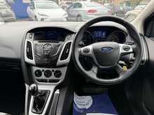 FORD FOCUS 1.0 ECOBOOST ZETEC NAVIGATOR 5DR