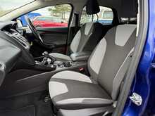 FORD FOCUS 1.0 ECOBOOST ZETEC NAVIGATOR 5DR