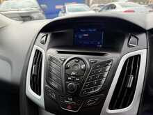 FORD FOCUS 1.0 ECOBOOST ZETEC NAVIGATOR 5DR