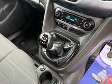 FORD TRANSIT CONNECT 1.6TDCI 200 LIMITED