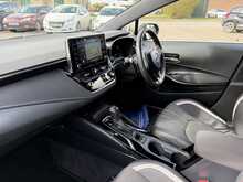 TOYOTA COROLLA 2.0VV-H GR SPORT 5DR AUTO HYBRID