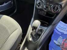 PEUGEOT 208 1.2 PURETECH SIGNATURE 5DR
