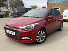 HYUNDAI I20 1.4 PREMIUM 5DR