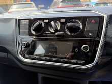 VOLKSWAGEN UP! 1.0 MOVE UP! 5DR
