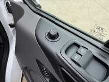 FORD TRANSIT CUSTOM 300 L1 H2 2.0